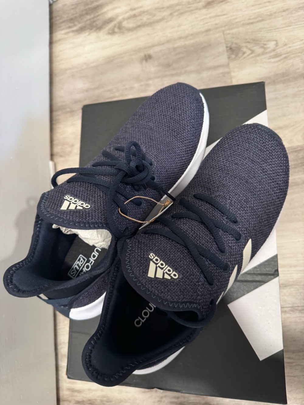adidas Navy and White Athletic Sneakers - cloudfoam pure spw. Woman’s size 7.5